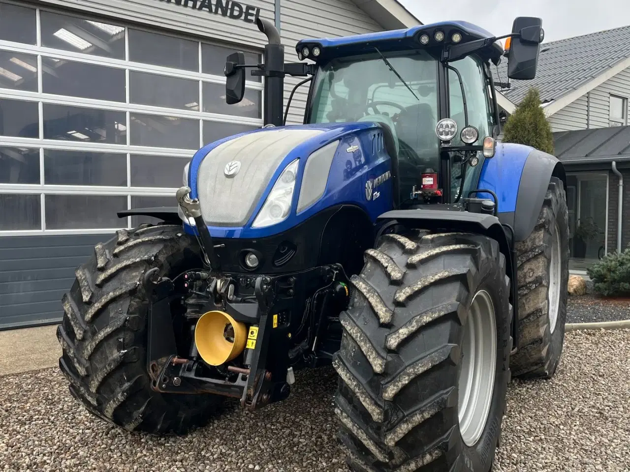 Billede 11 - New Holland T7.315 BluePower med frontlift og frontpto