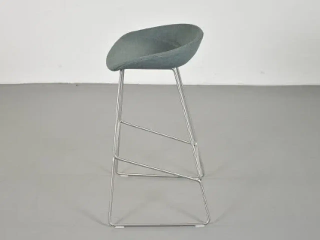 Billede 2 - Hay about a stool barstol i grå/grøn