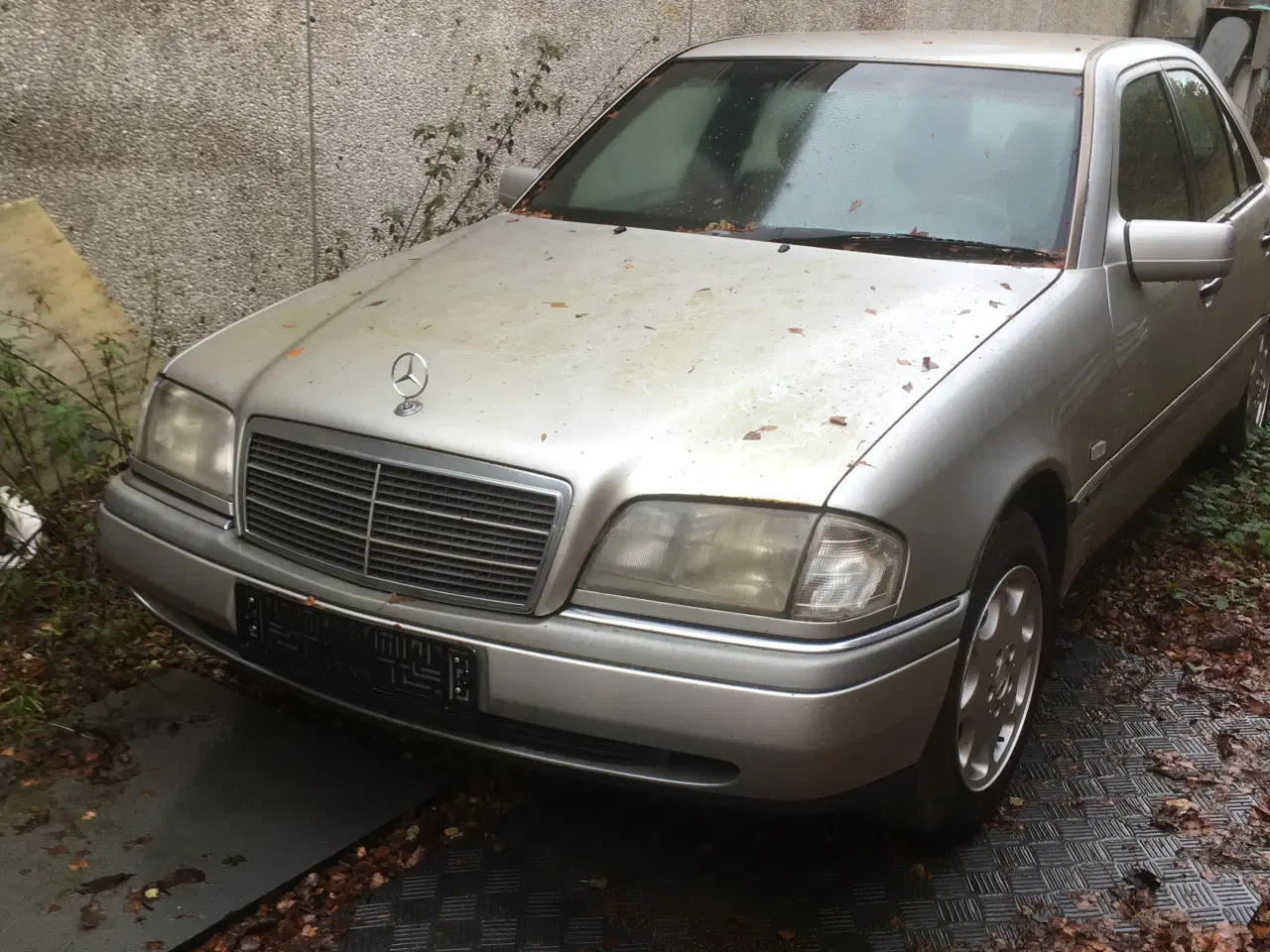 Billede 2 - Mercedes benzin