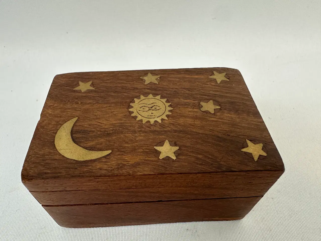 Billede 4 - Retro æske / skrin i træ m. messing 