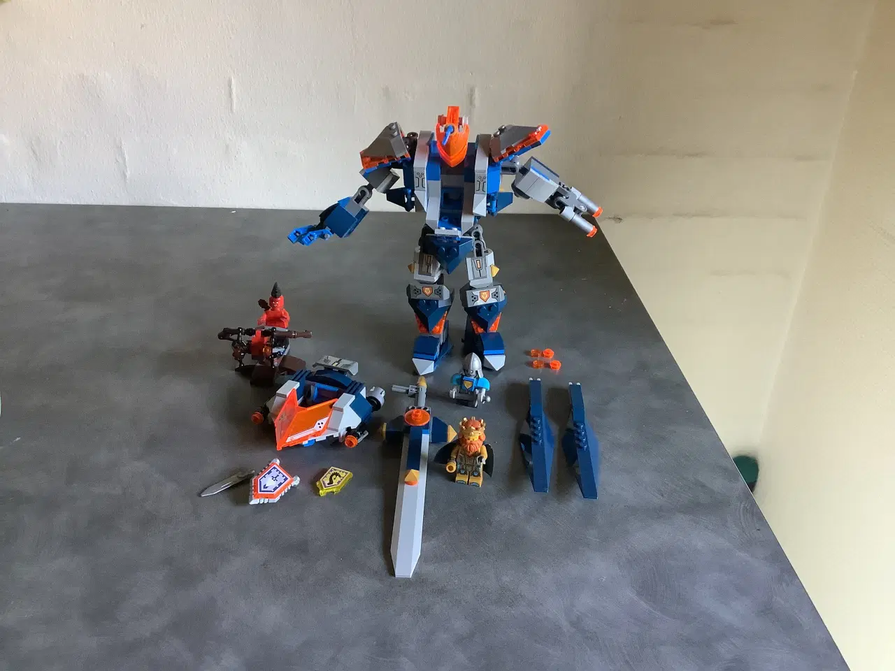 Billede 3 - Nexo knights 70327