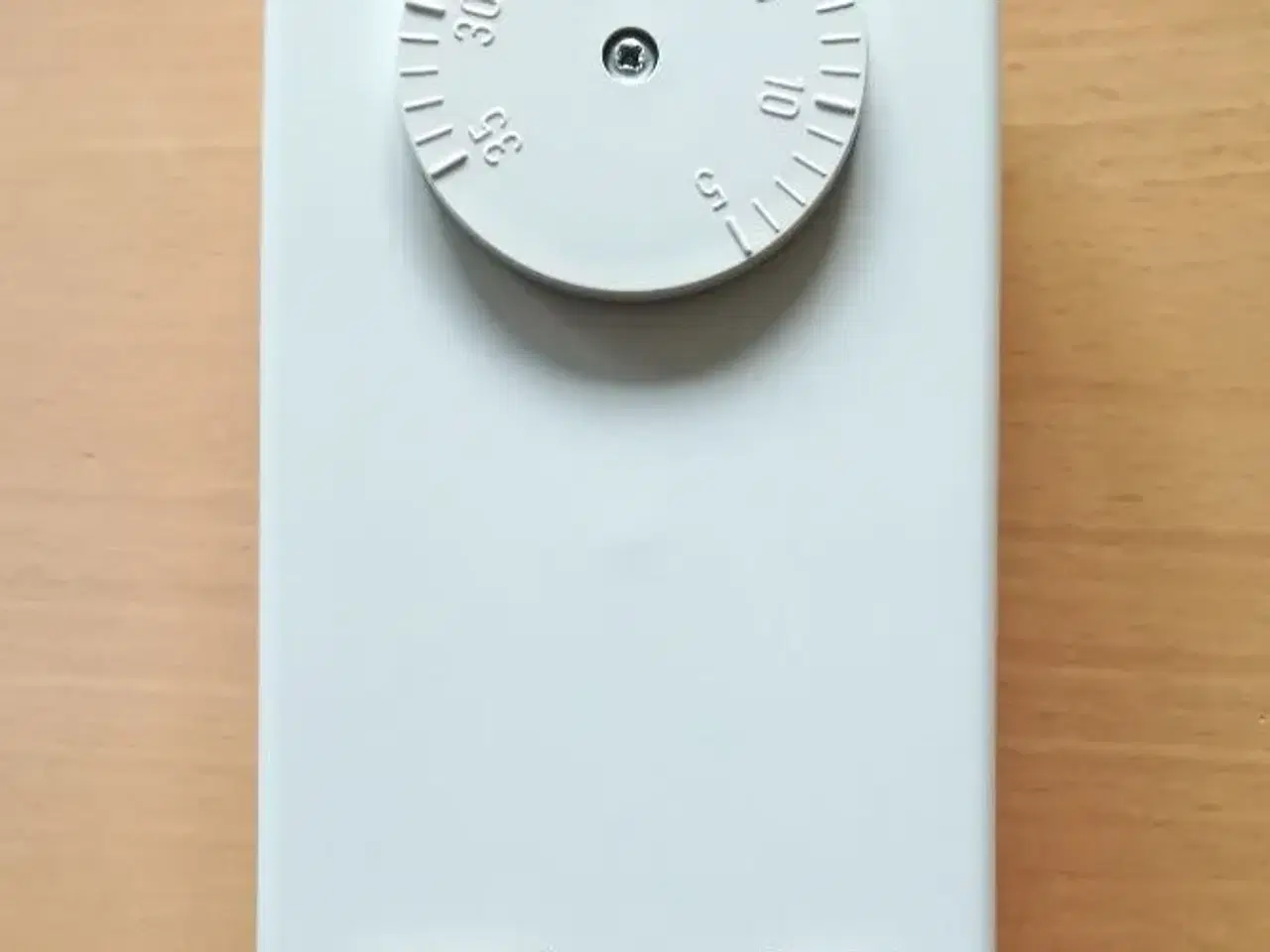Billede 1 - Elektronisk termostat.