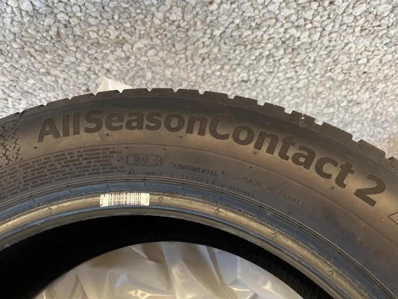 Billede 4 - Helårsdæk 225-55-18 V
