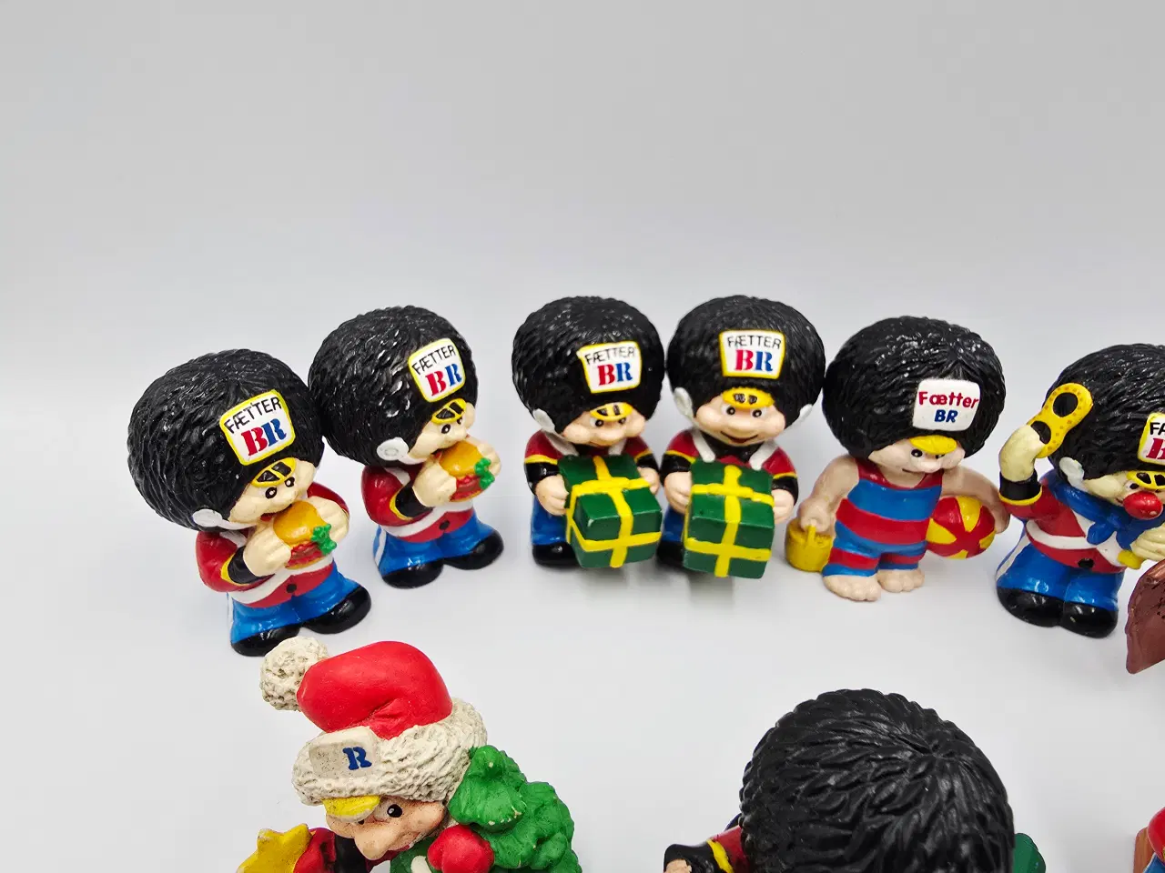 Billede 2 - 10 Stk. Fætter BR figurer sælges samlet