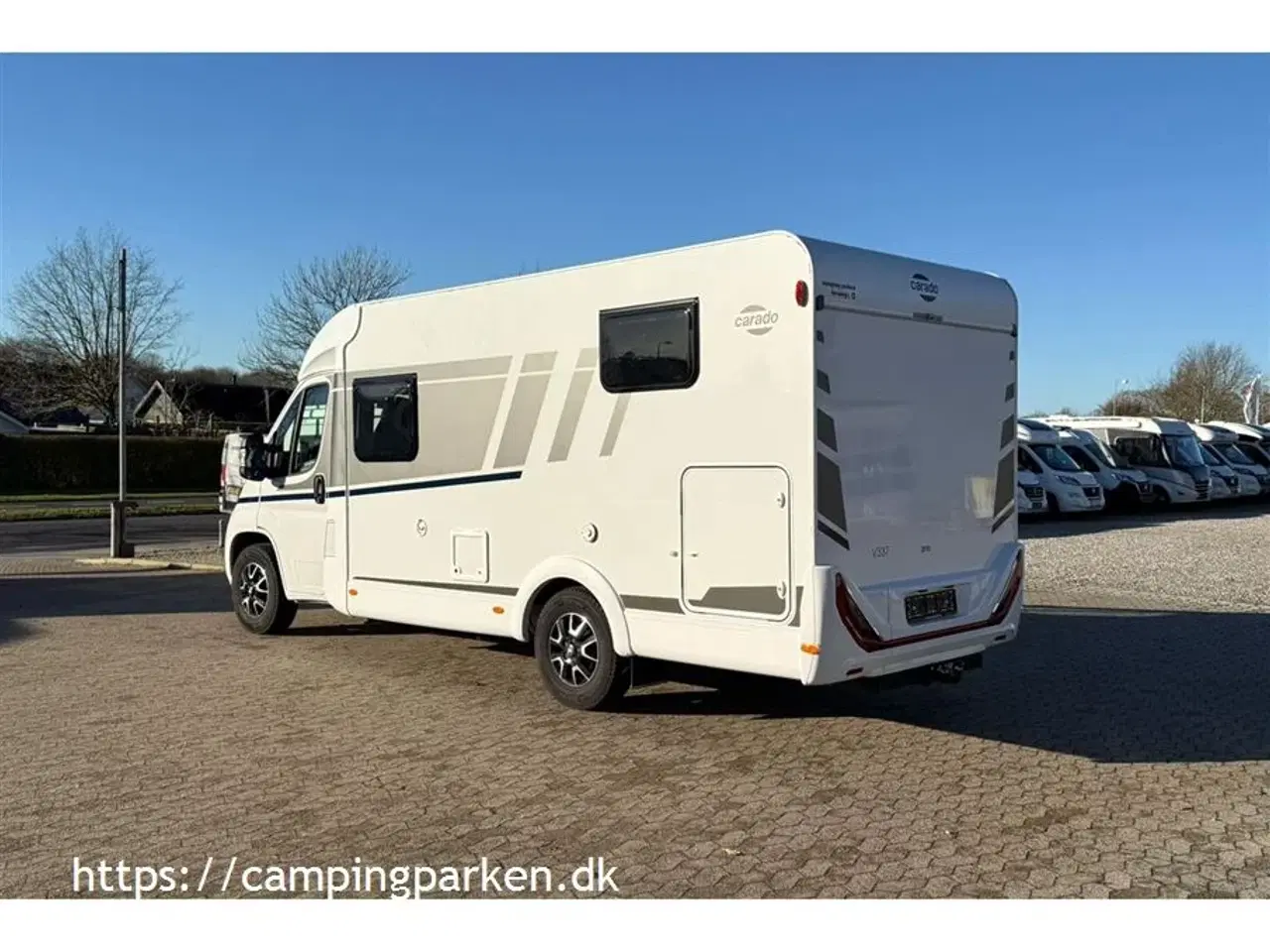 Billede 15 - 2024 - Carado V337 Pro   Carados populære smalle Van med enkeltsenge og kun 664 cm lang