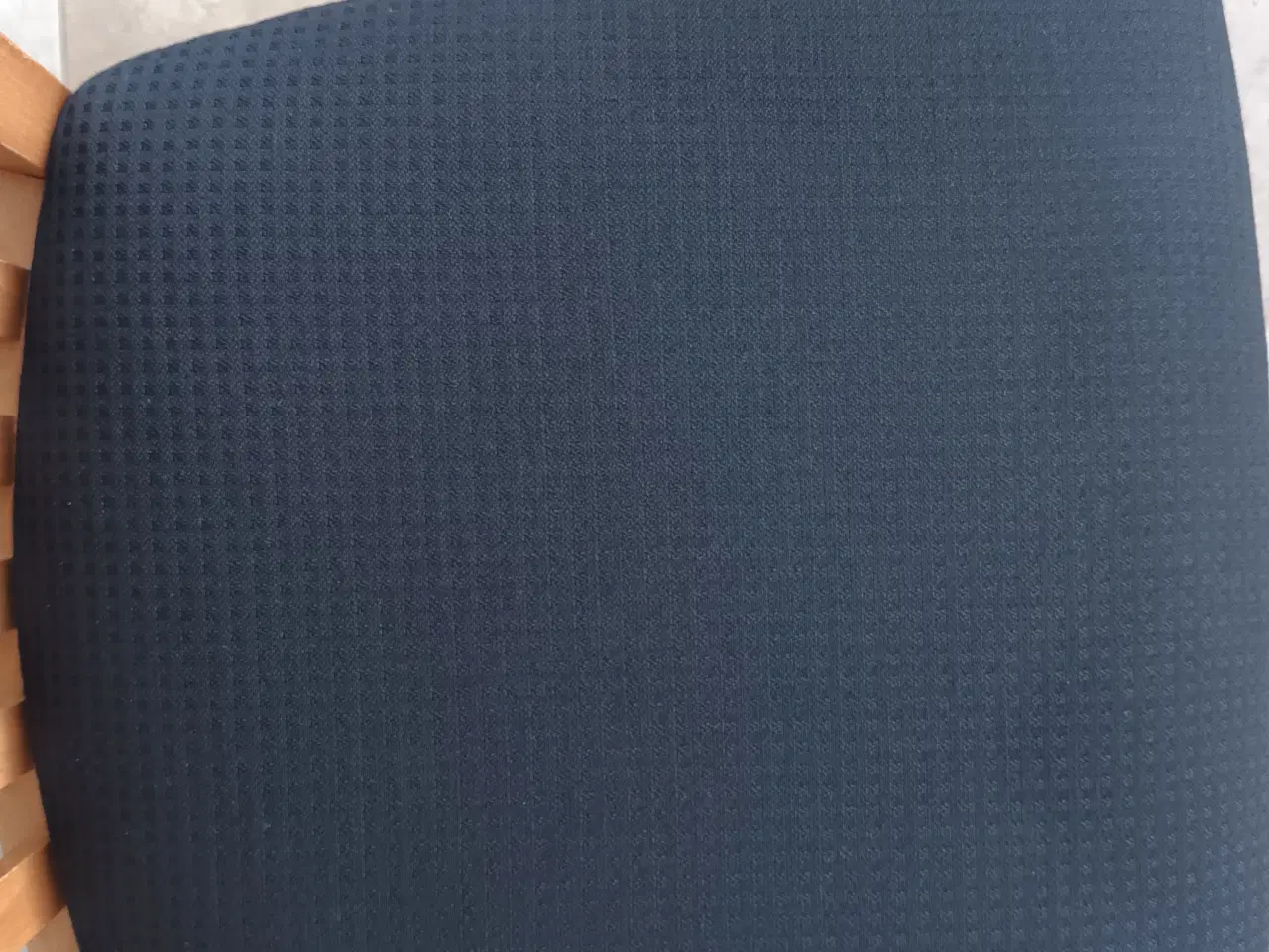 Billede 5 - Spisebords-sæt med 6 virkelig gode stole