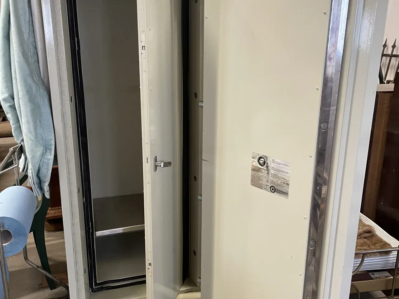 Billede 4 - Brandsikkert våbenskab