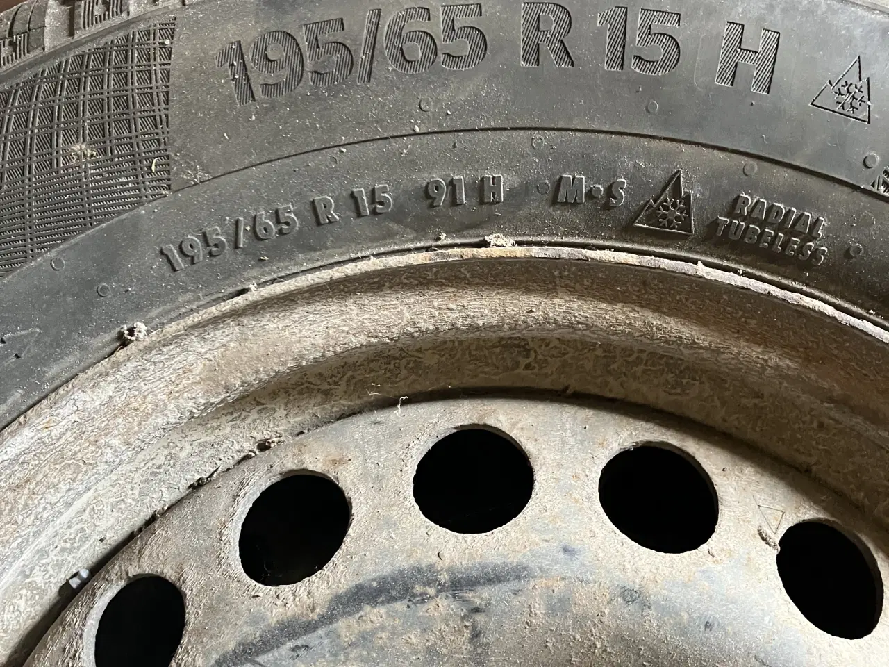 Billede 3 - Brugte vinter dæk har siddet på Skoda oktavia