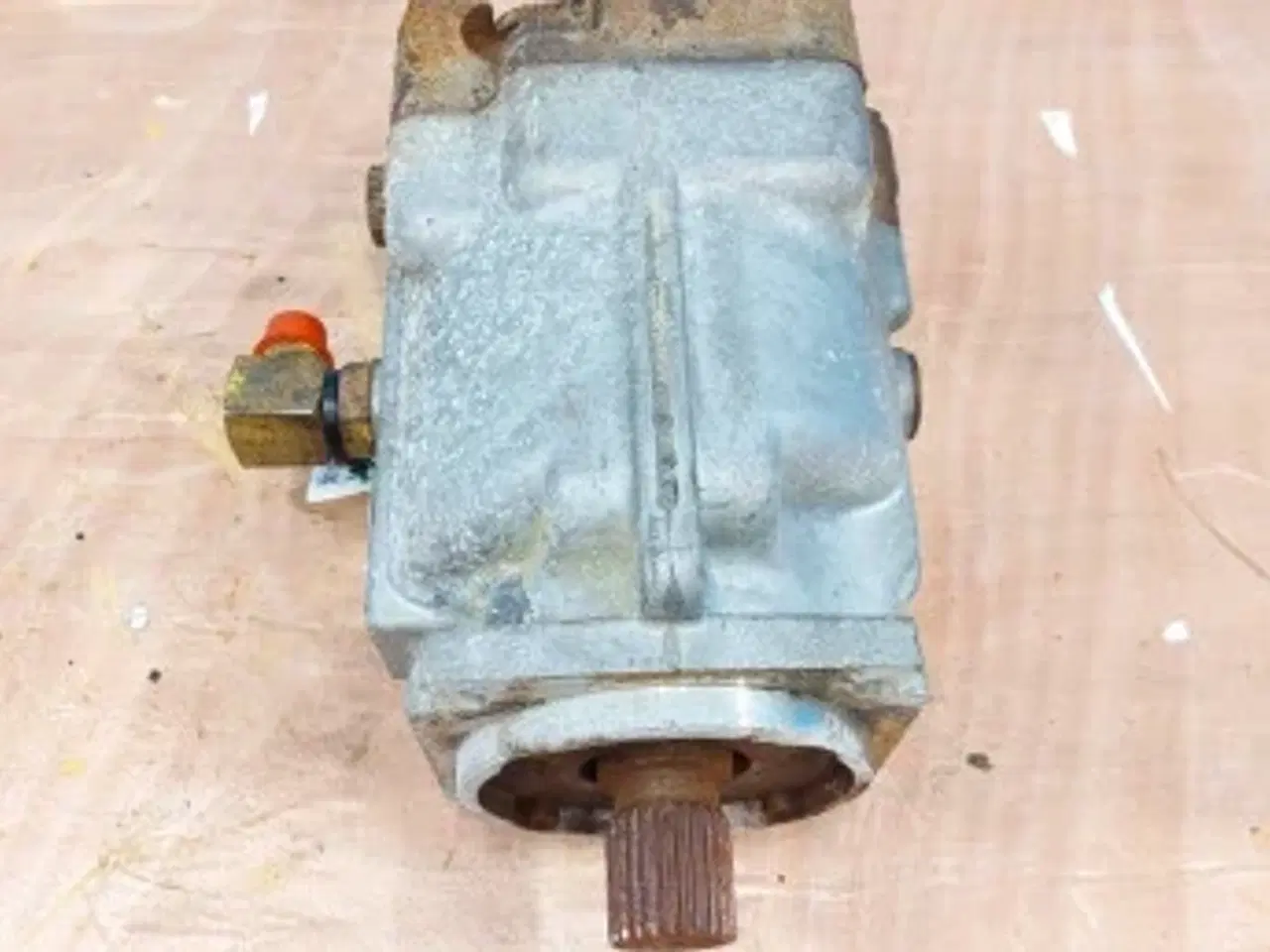 Billede 4 - New Holland TX68 Køremotor 84032254