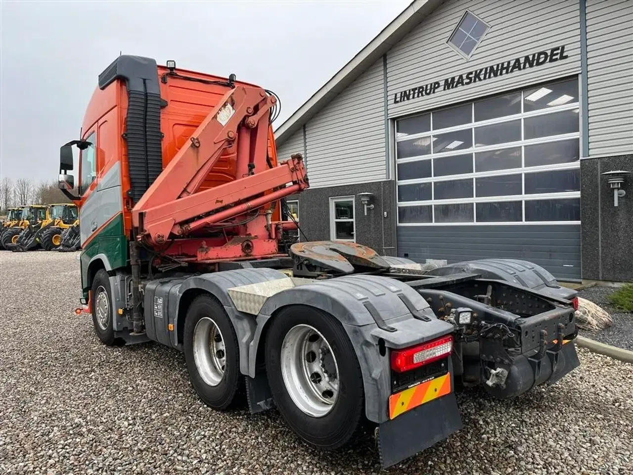 Billede 19 - Volvo FH 500 6x4 med tandemløft og aftagelig HMF 1150 kran+ 2 strengs hydraulik