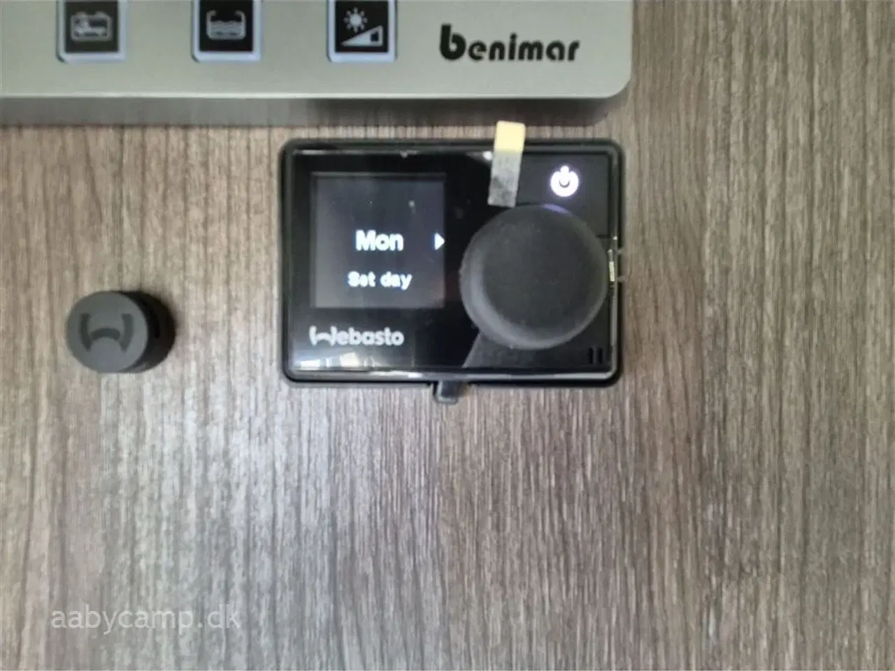 Billede 22 - 2026 - Benimar Tessoro 444   Nk Pakke. 8 trins Automatgear. 200W solceller. Webasto Dieselfyr. Kompressor køleskab.