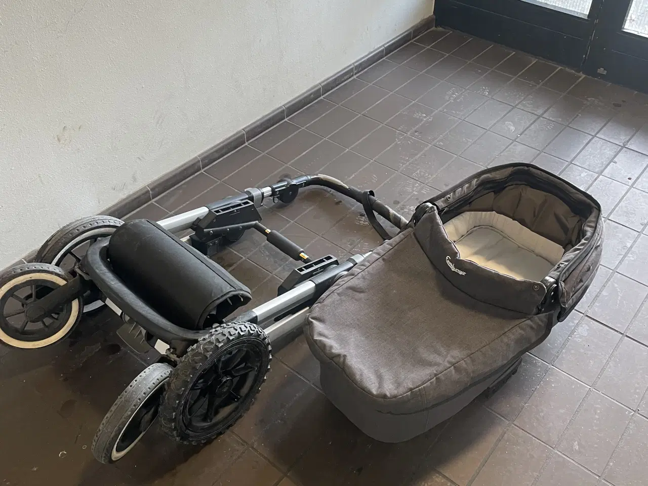 Billede 5 - Barnevogn    , Emmaljung  , 76 cm. Med  Madras  og