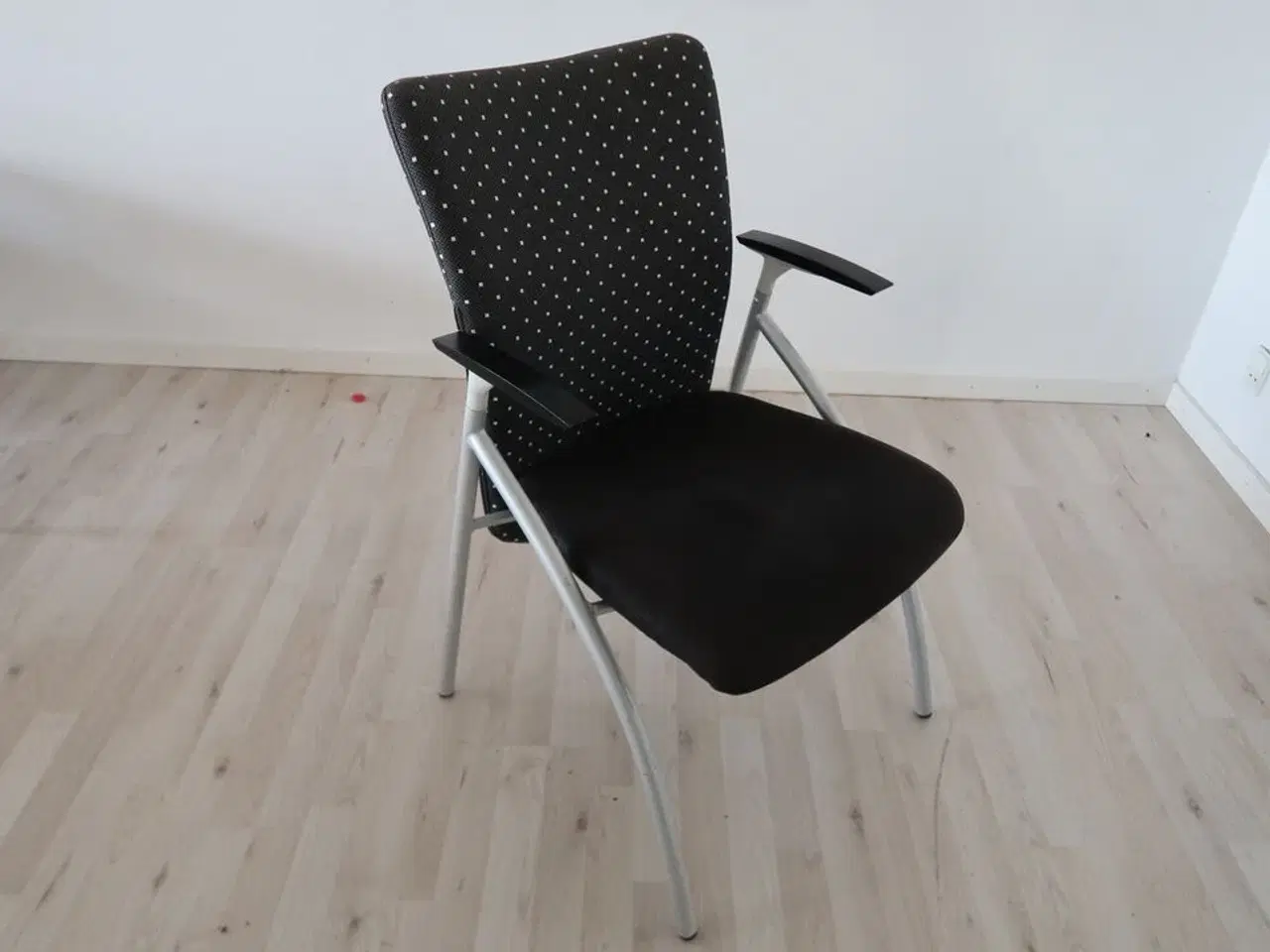 Billede 2 - Bord med 6 stole