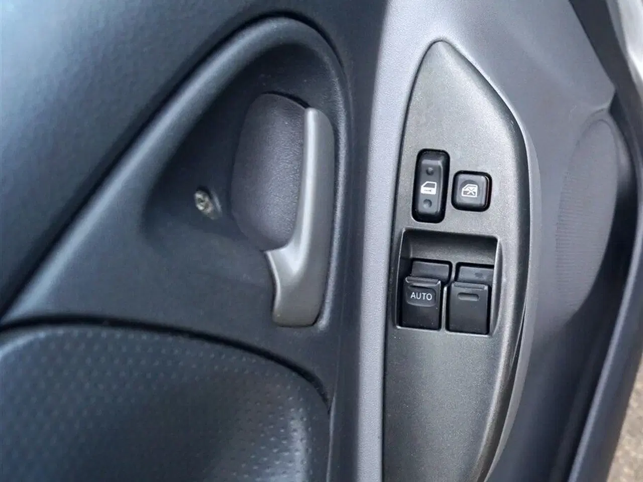 Billede 9 - Toyota Yaris 1,0 Linea Terra 68HK 3d