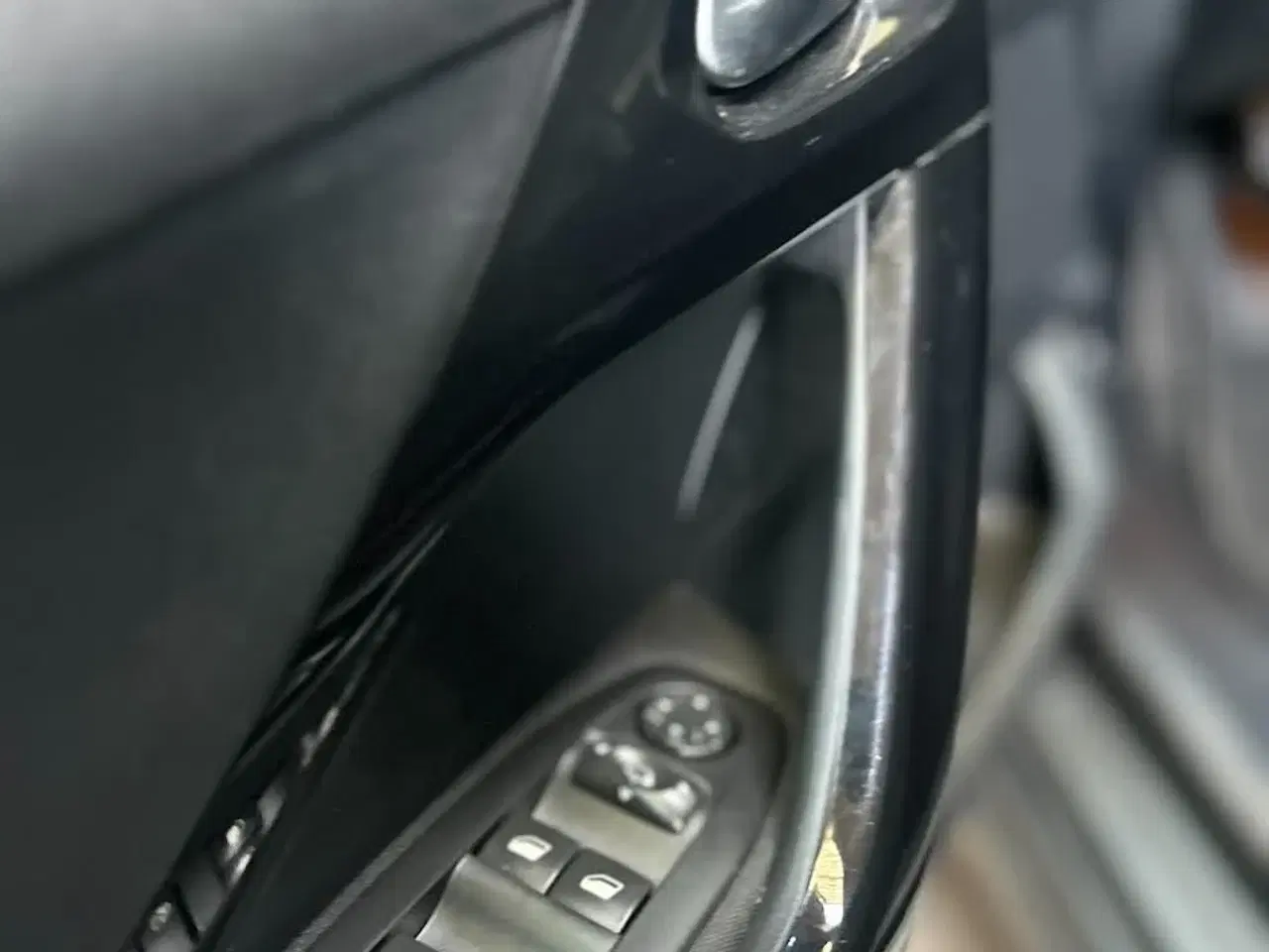 Billede 4 - Peugeot 208 1,6 BlueHDi 100 Allure