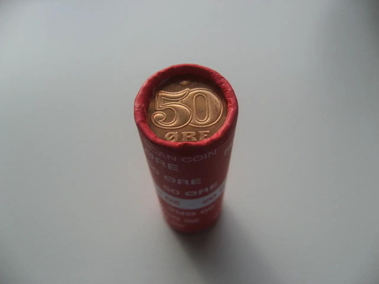 Billede 2 - Smuk møntrulle med 50 ører fra 2013, den svære