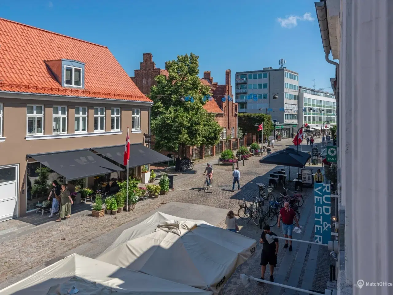 Billede 3 - Dejligt kontorlejemål i præsentabel centrum-ejendom