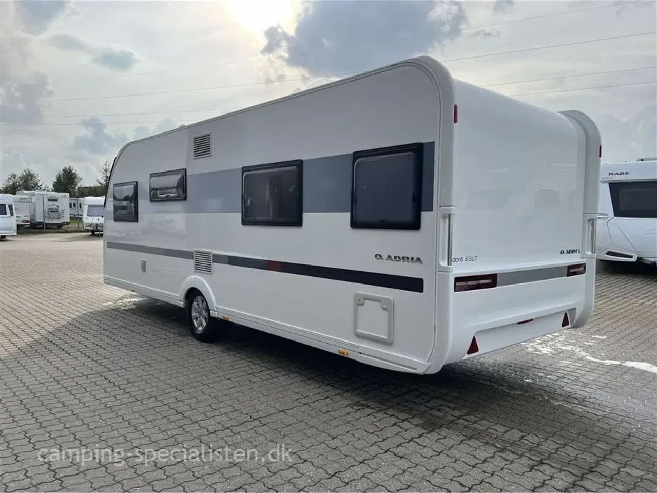 Billede 3 - 2021 - Adria Adora 613 UT   Adria Adora 613 UT 2021 - Se den nu hos Camping-Specialisten.dk