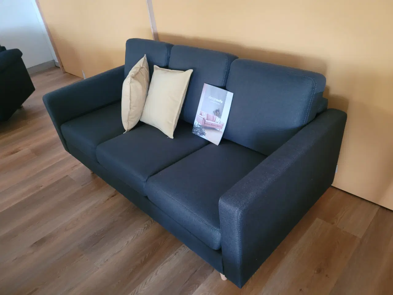 Billede 2 - NY 3 pers. Sofa "Designsofa" m. Stof