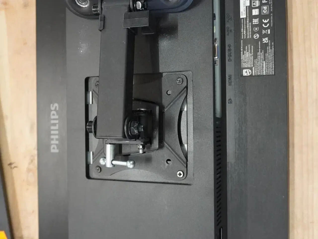 Billede 2 - 2 stk. 24" Monitors PHILIPS 242B1