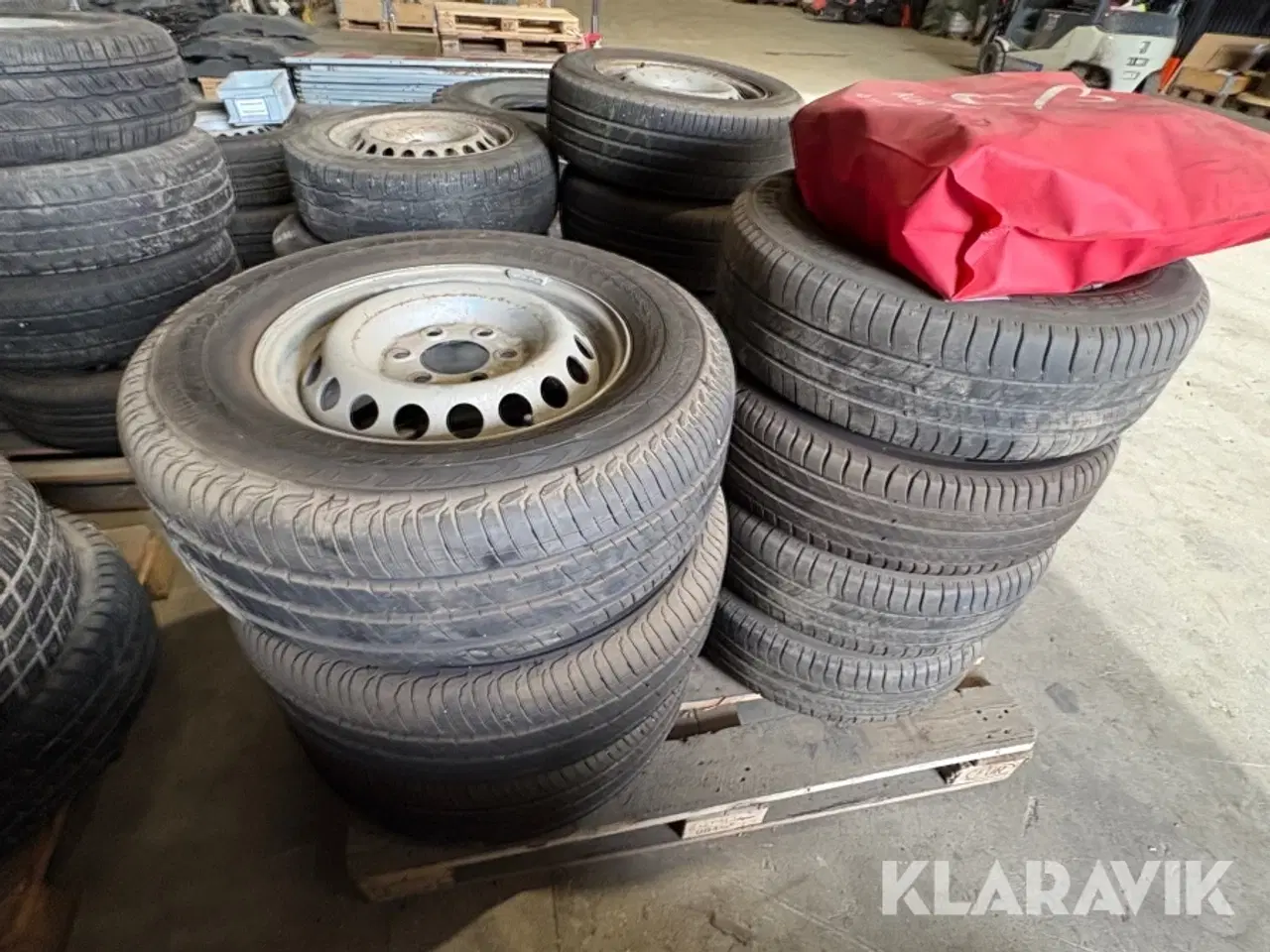 Billede 12 - Assorterede dæk - 48 styk