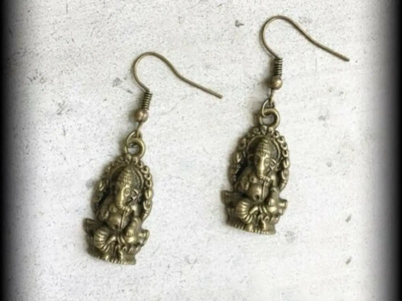 Billede 1 - * Smukke Shiva-øreringe - fra Indien