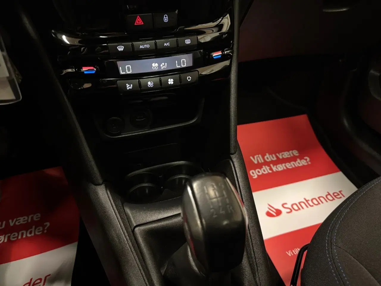Billede 11 - Peugeot 208 1,2 VTi 82 Signature Sky