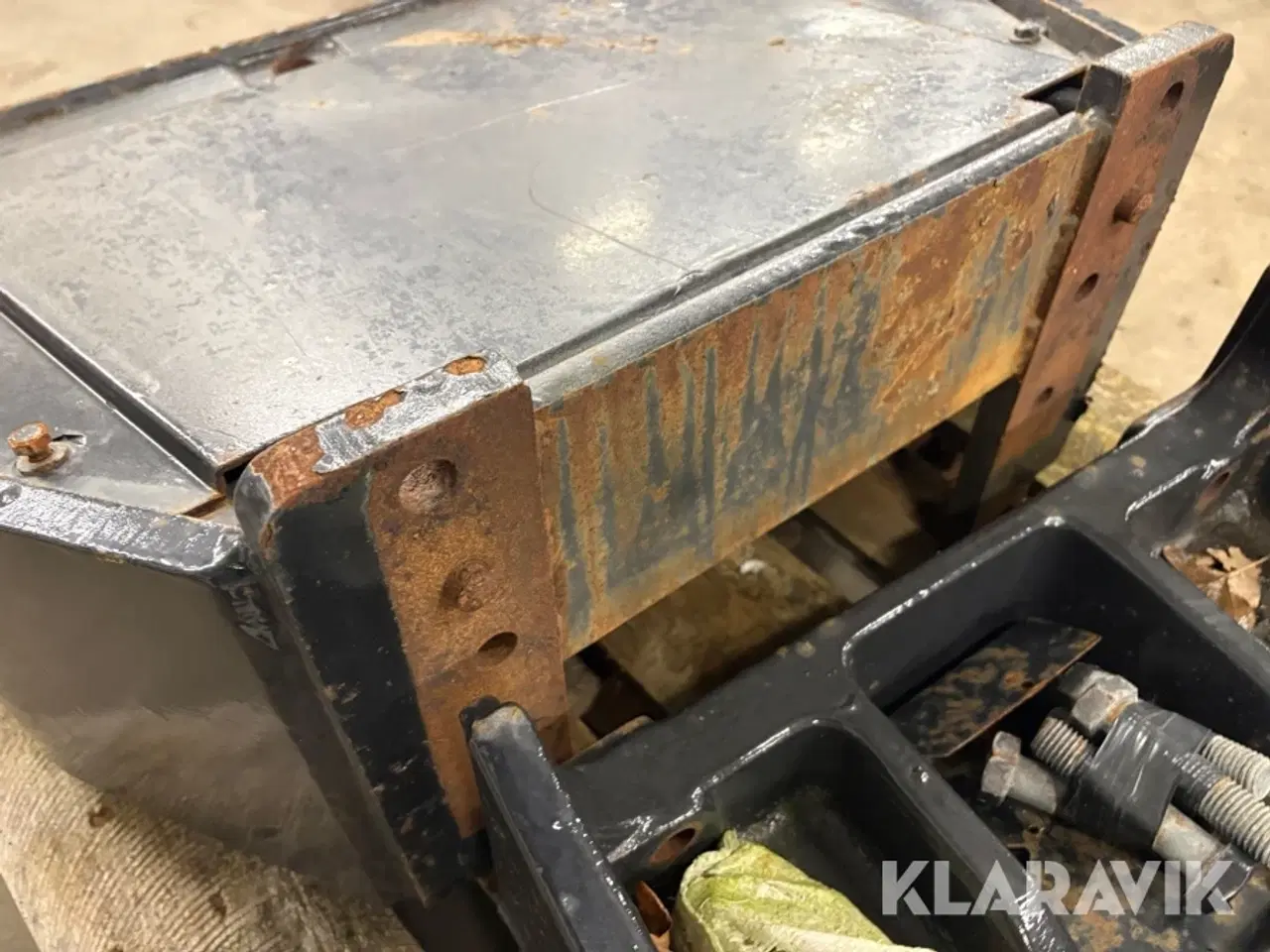 Billede 11 - Basisklods og frontklods - burde passe på valmet