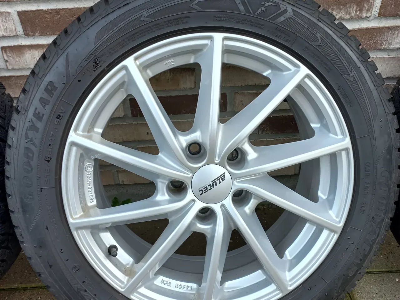 Billede 3 - Alufælge 5 x 112 med Goodyear vinterdæk 215/55R17