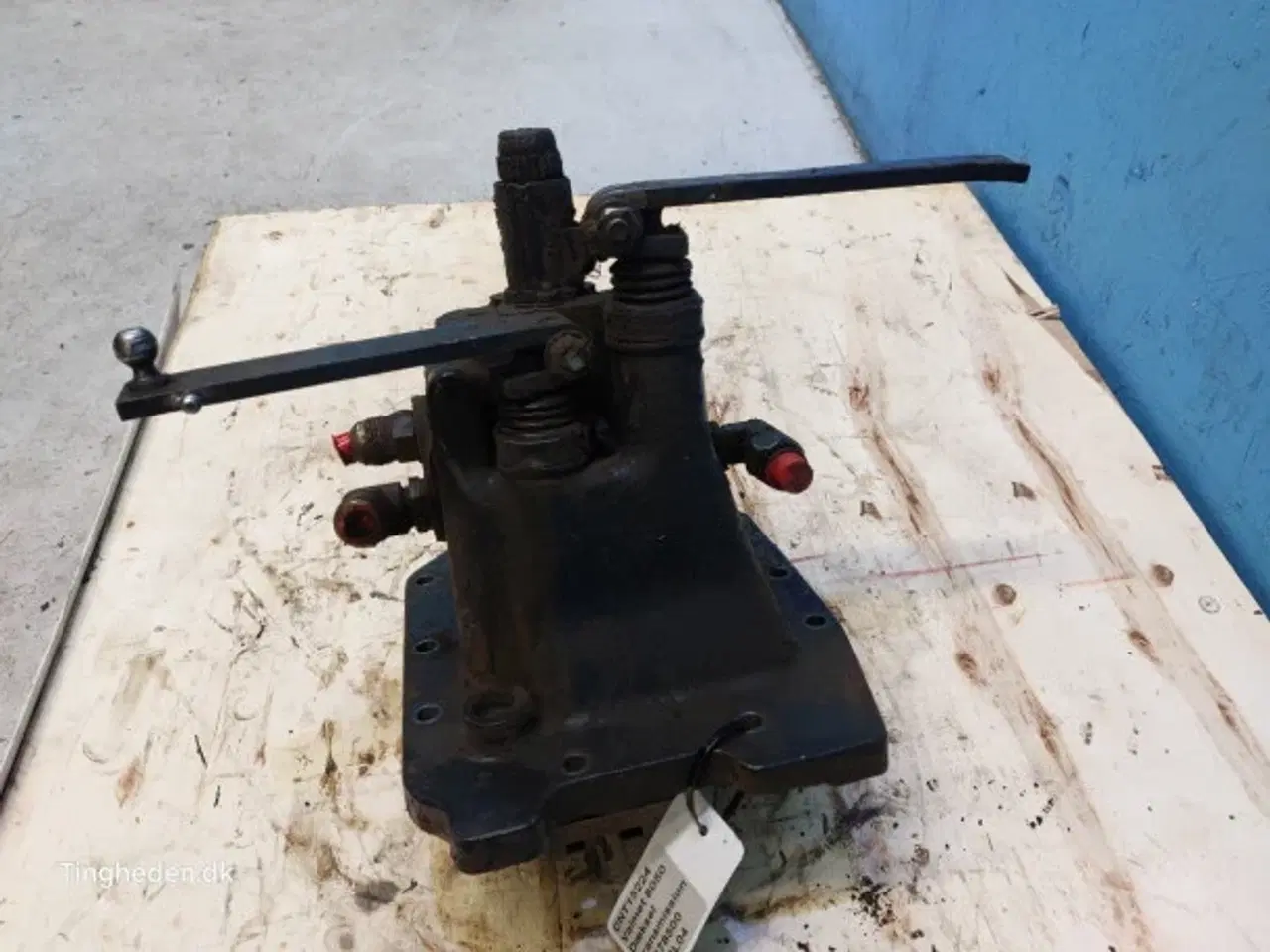 Billede 7 - Valmet 8050 Dæksel Transmission 33678500