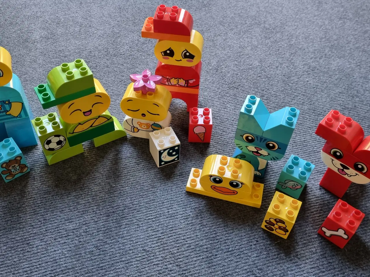 Billede 1 - DUPLO 4 børn m humør + 3 dyr. 1-2 år