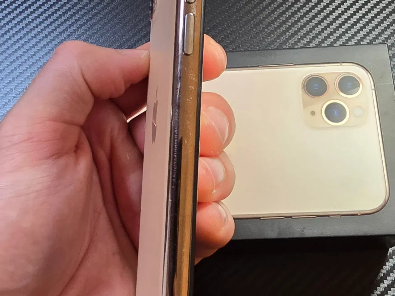 Billede 2 - iPhone 11 Pro 64 GB Guld – (til forhandling)