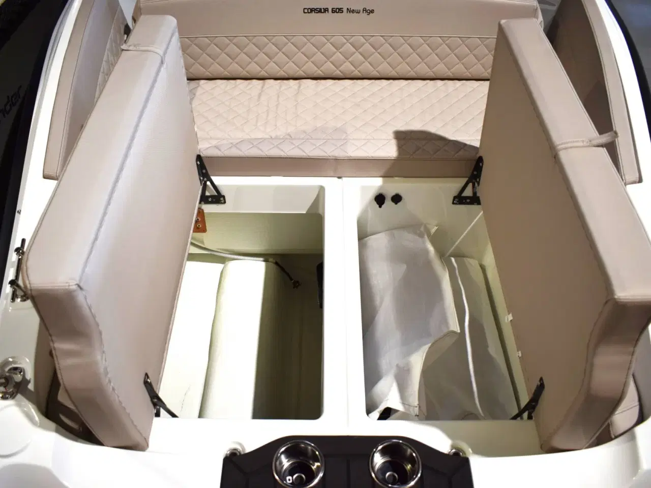 Billede 8 - Corsiva 605 New Age - 25 HK Yamaha og udstyr