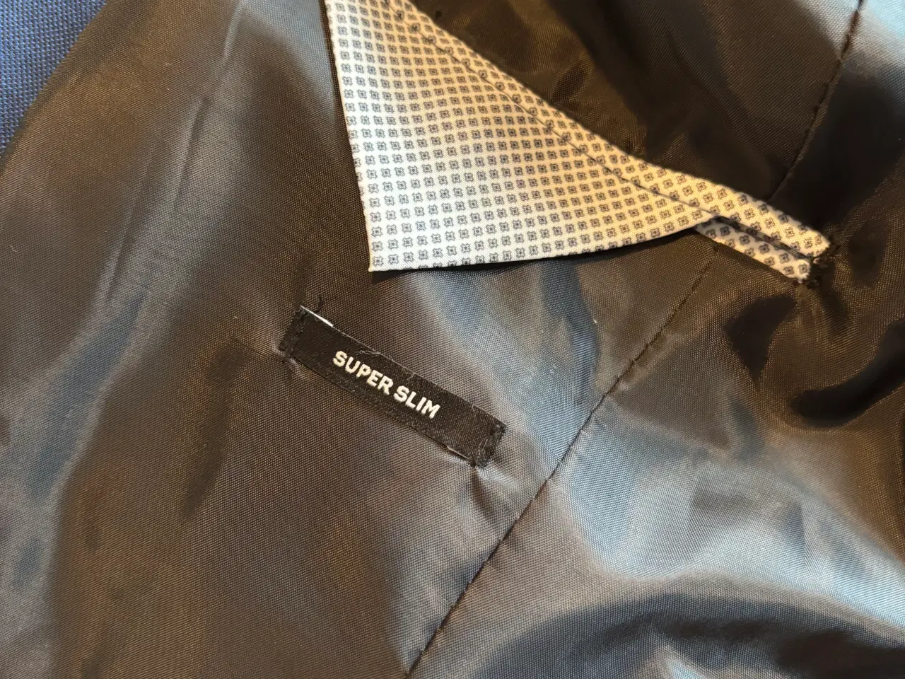 Billede 8 - Konfirmationstøj dreng Jack og jones