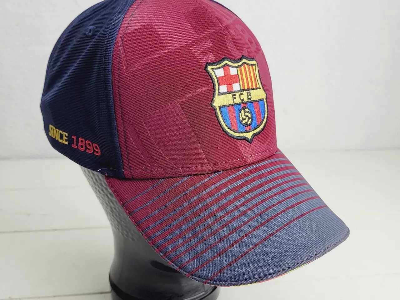 Billede 1 - ⭐️- KASKET - FC Barcelona cap