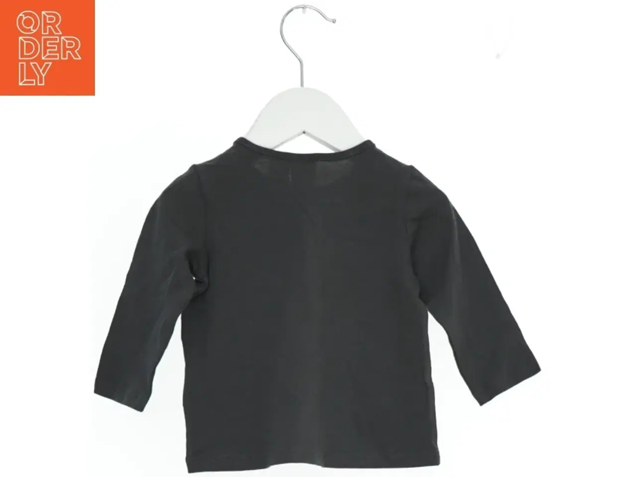 Billede 2 - Sort bluse med kaninprint fra H&M (str. 68)