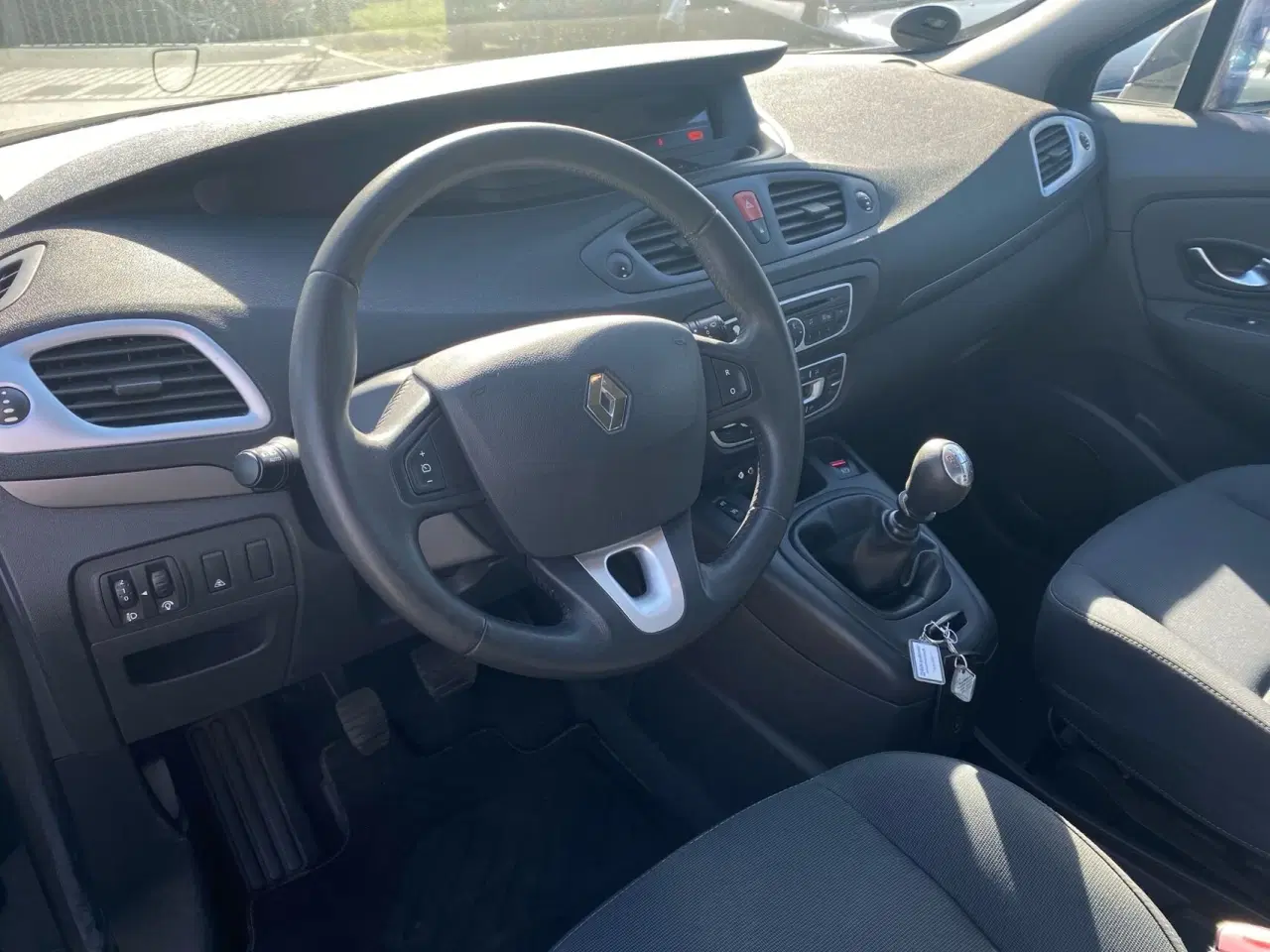 Billede 7 - Renault Scénic 1,9 DCI FAP Dynamique 130HK 6g