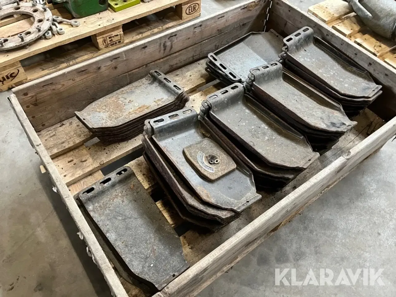 Billede 3 - Høje slæbesko til Claas Disco 9200