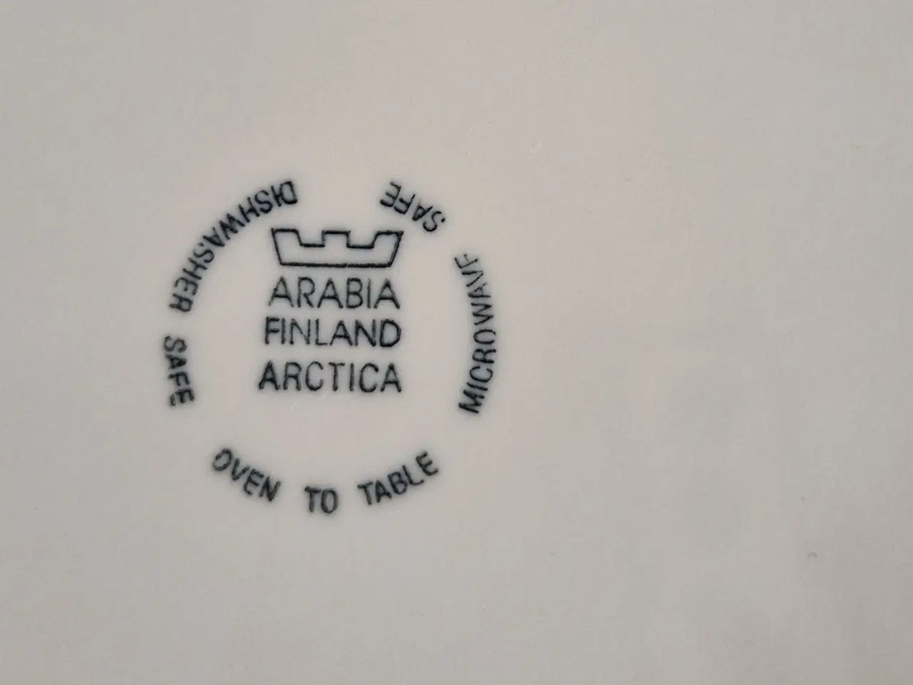 Billede 10 - Arabia, porcelæn, skål med låg, ovn + mikro ovn