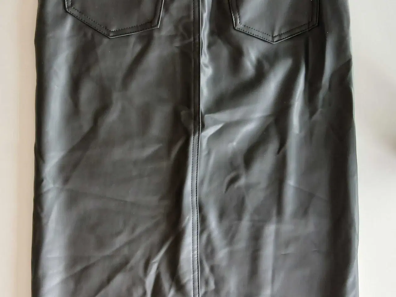 Billede 4 - Nederdel. Vero Moda. XS/34