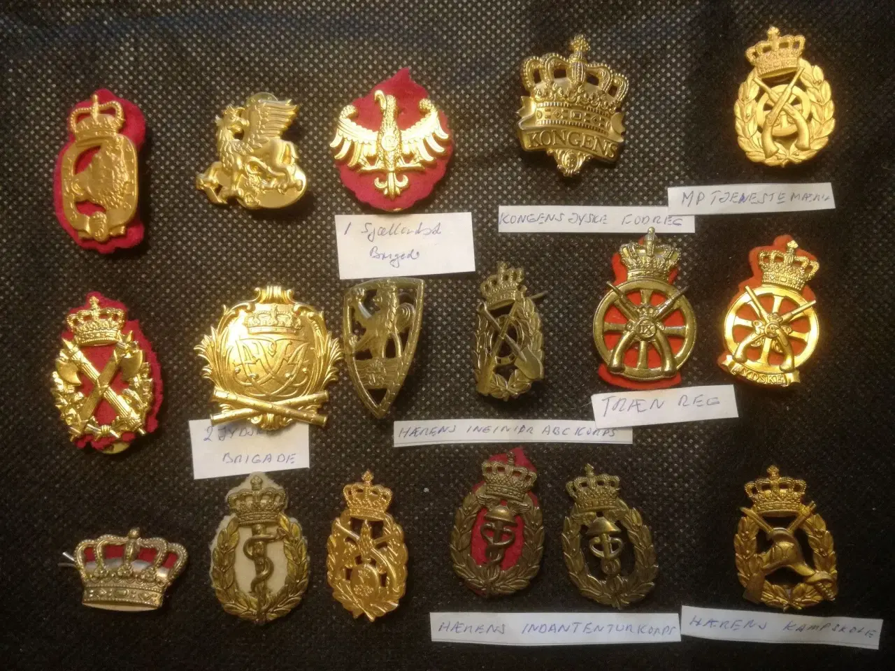 Billede 5 - Militære emblemer