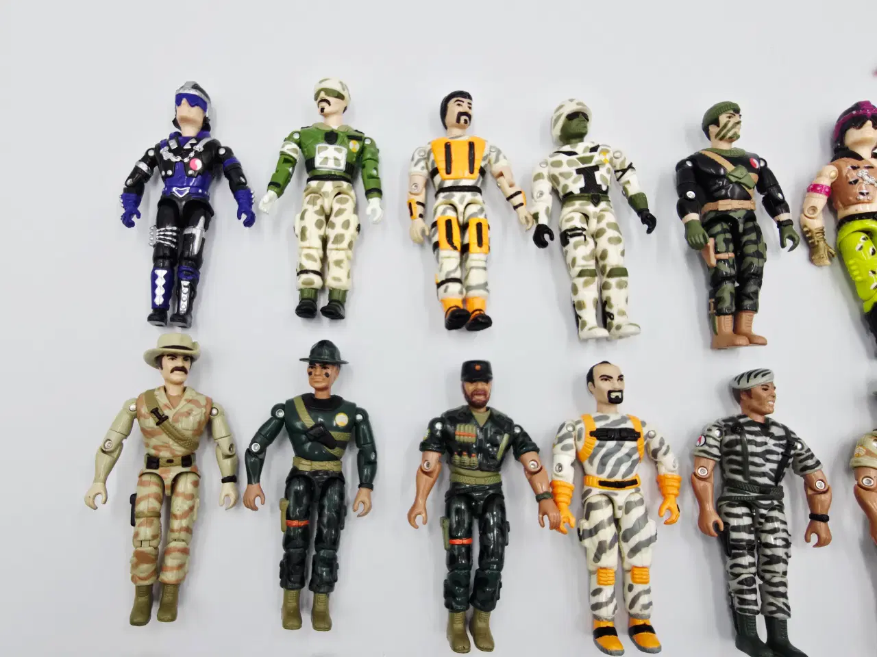 Billede 2 - The Corps Lanard figurer sælges samlet