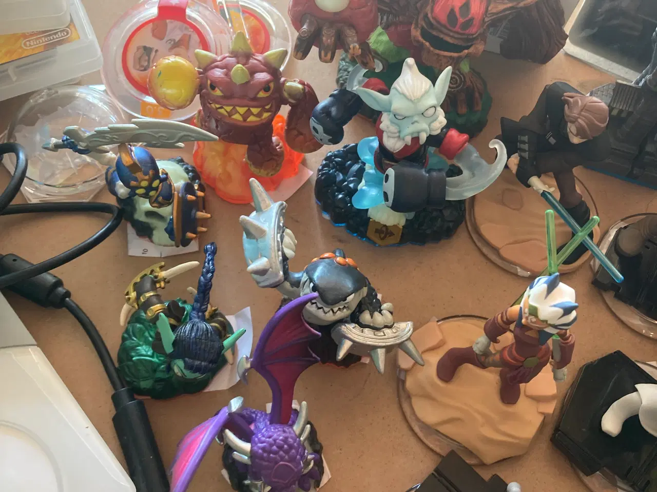 Billede 14 - Skylanders & Disney Infinity figurer sælges