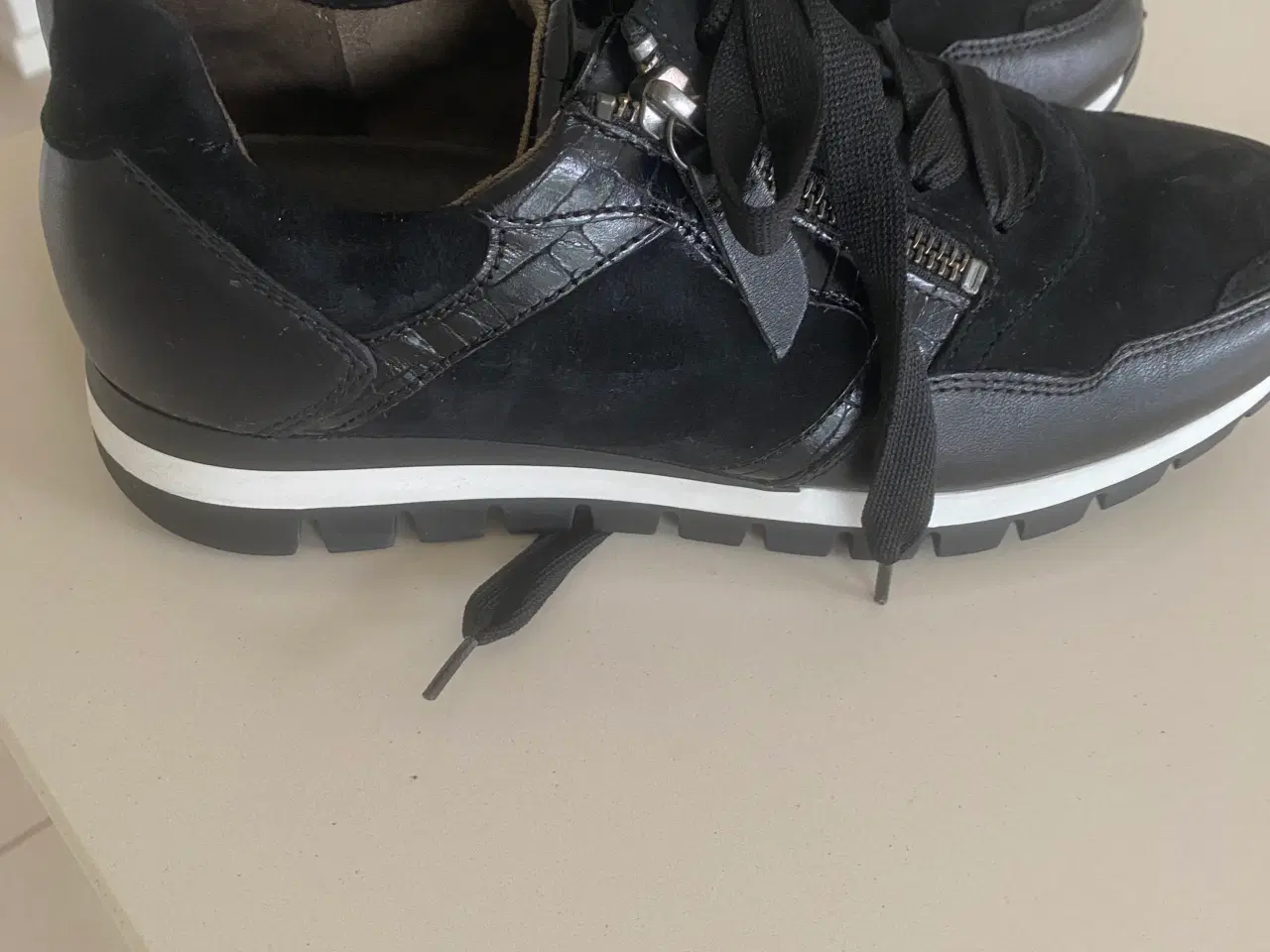 Billede 2 - Gabor sorte sneakers i skind str 37.5