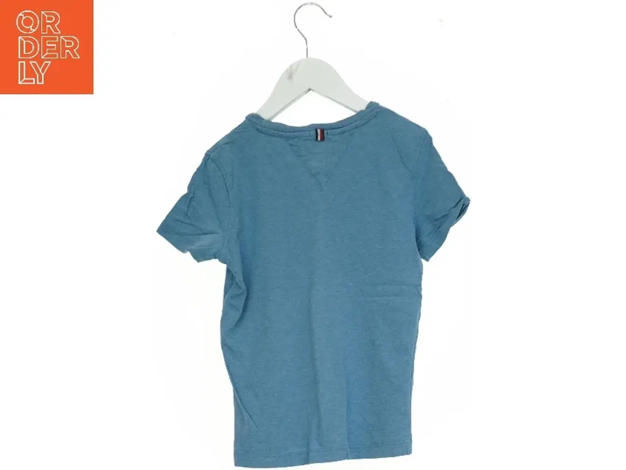 Billede 2 - Tommy Hilfiger t-shirt (str. 122 cm)