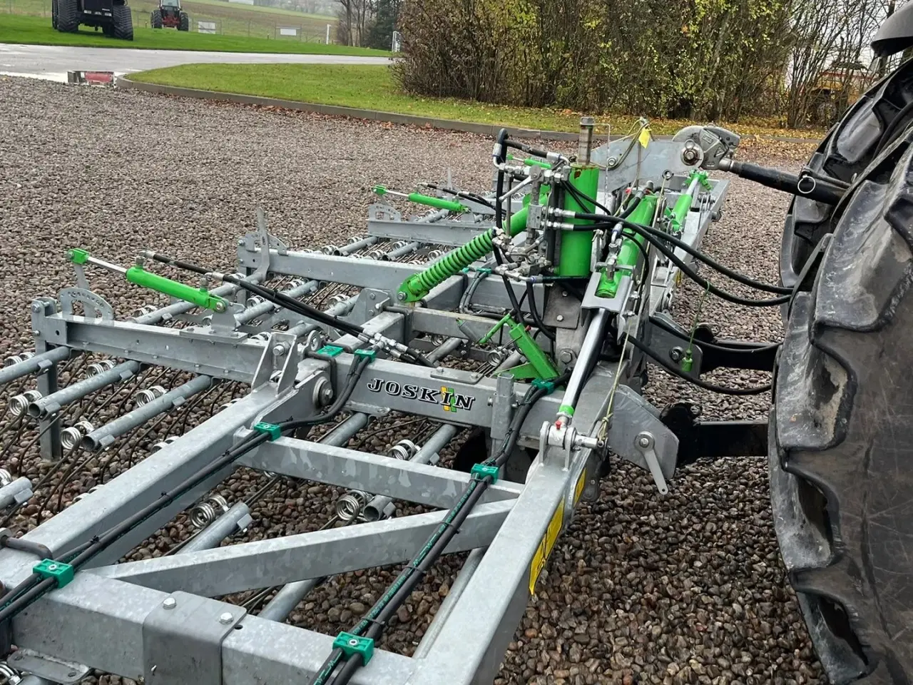 Billede 10 - Joskin SCARIFLEX 1200 R6S6 12m bredstrigle med 6rækker tænder. Noget at det ypperste man kan få.