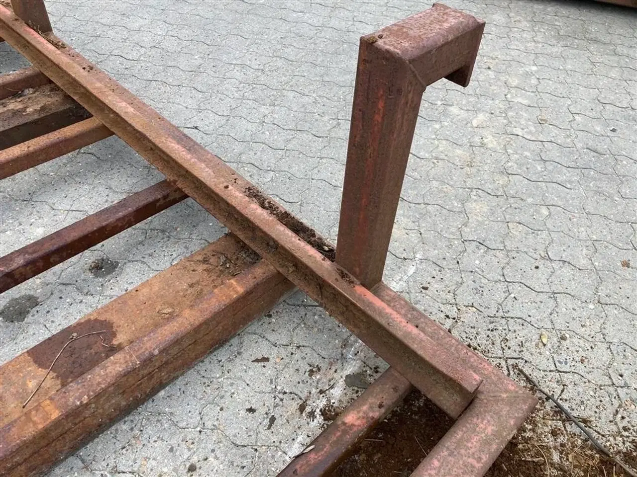 Billede 10 - - - - Skovlstativ bredde 220 og 100 cm dybde