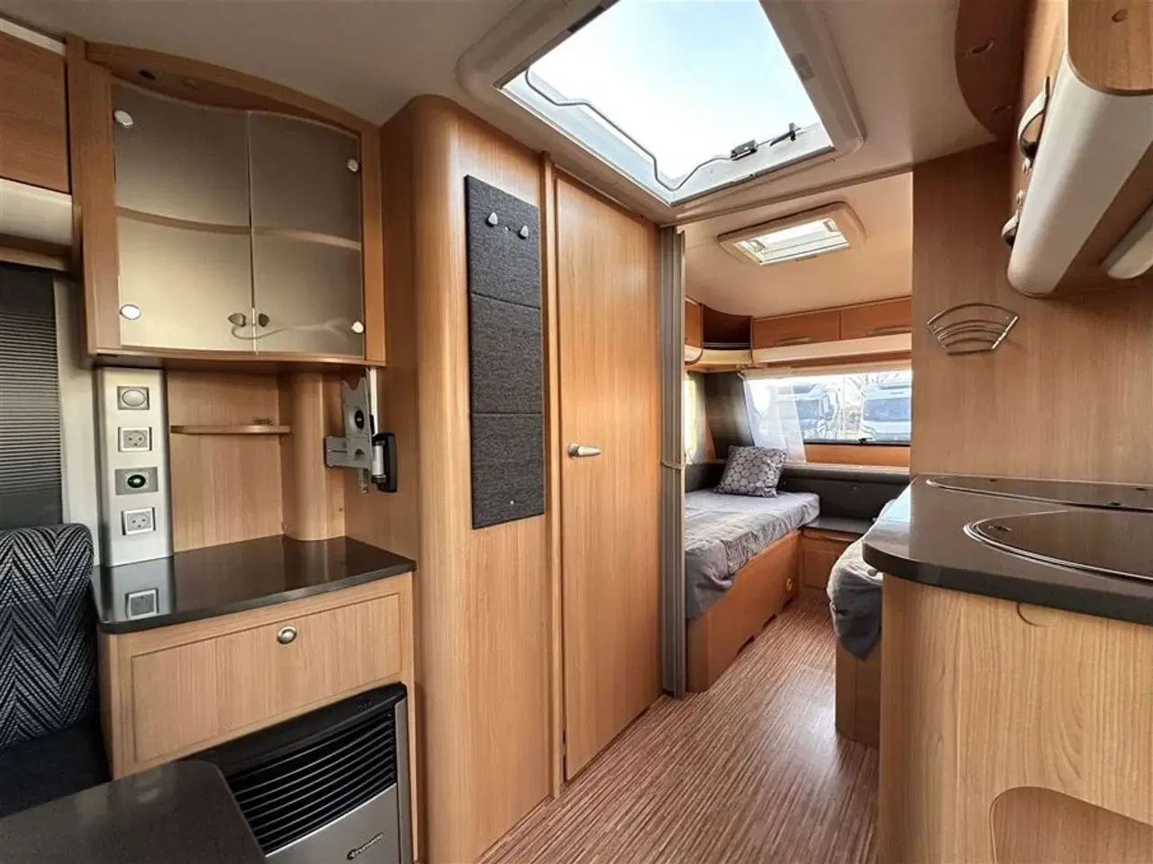 Billede 11 - 2011 - Adria Adora 472 LU   Meget let enkeltsengs vogn