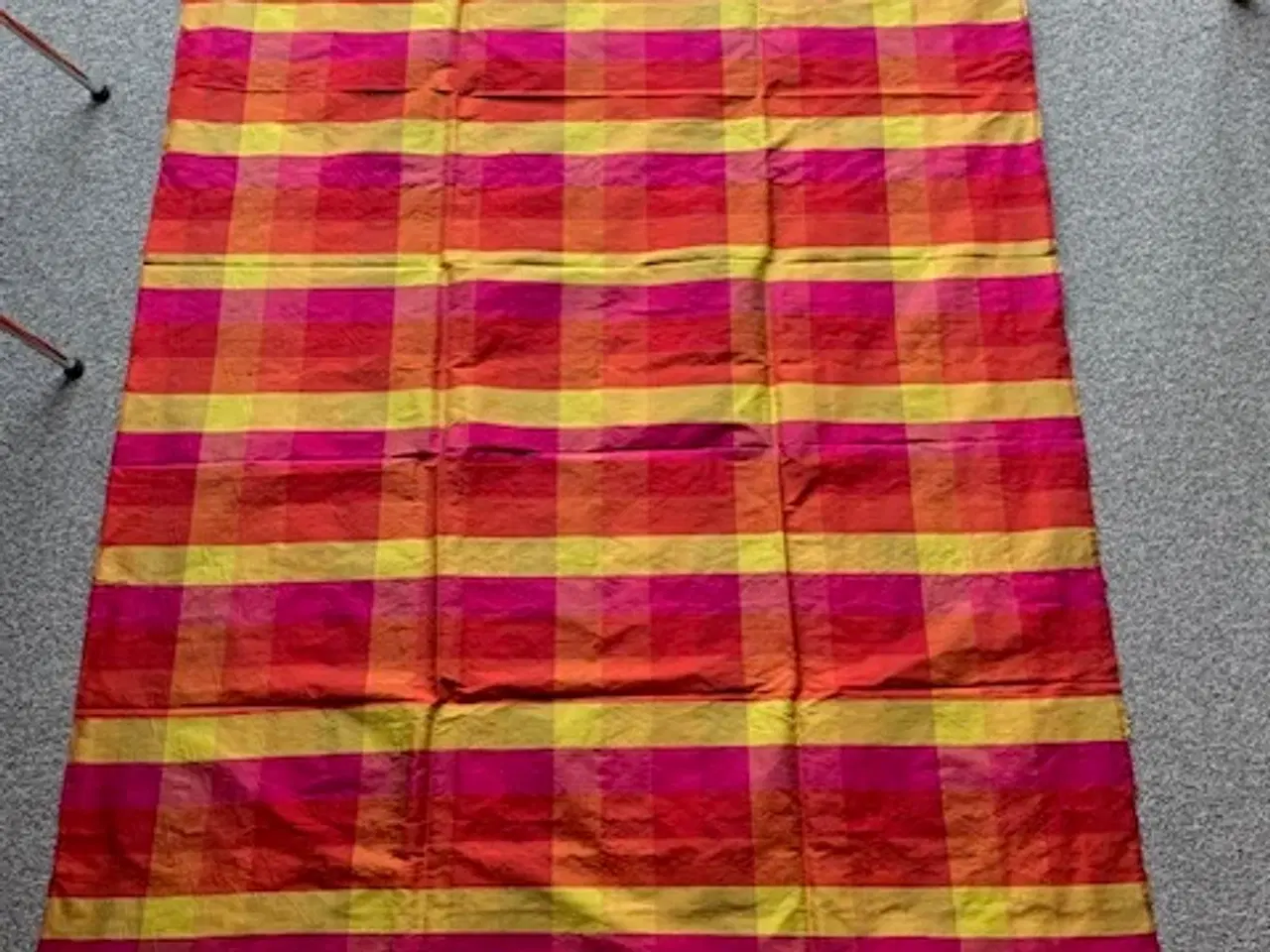 Billede 2 - Thaisilke i gul, pink, orange og rød