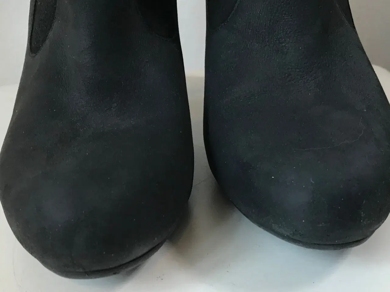 Billede 3 - Ugg, støvler, str 39